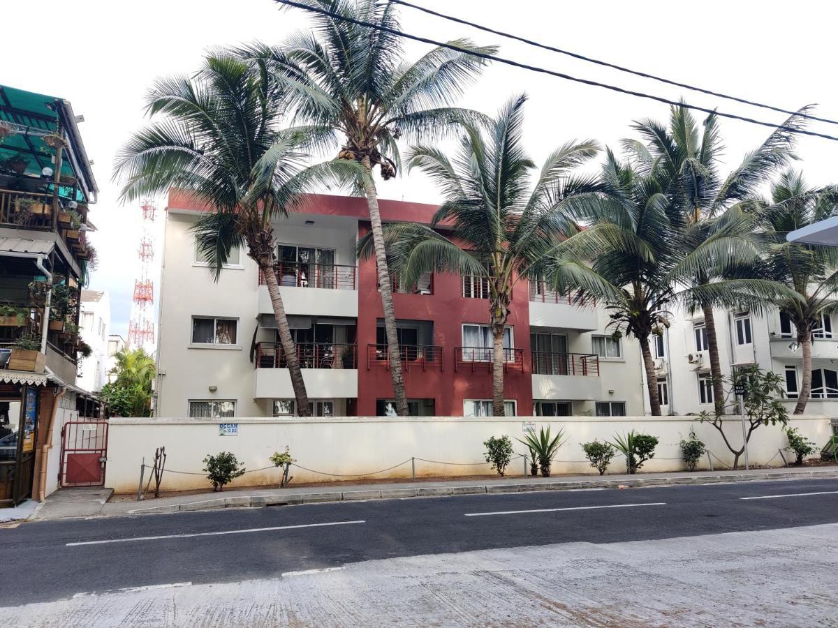Ashiana Oceanside Apartment Flic-en-Flacq Exterior foto
